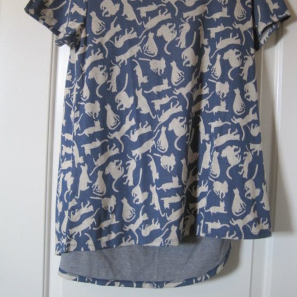 Lularoe Jacquard Knit Cat Classic Tee - Picture 6 of 6